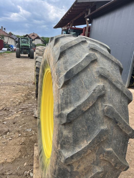 Vand cauciucuri tractor si 420 85 R 28