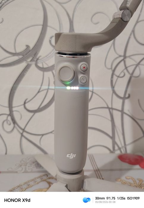 DJI osmo mobile 5