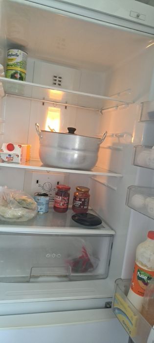 Продам Холодильник LG