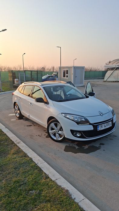 Vând renault megane 3