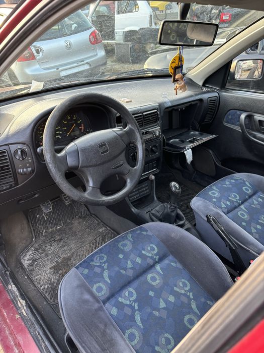 Сеат ибиза 1.4 бензин на части.