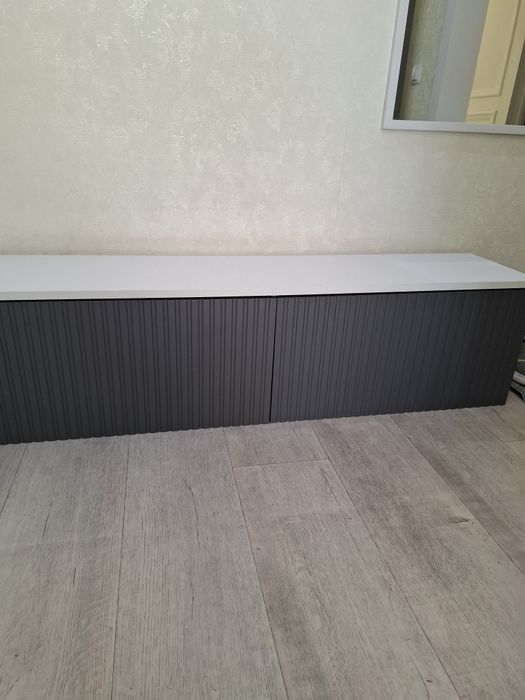 Тумба под телевизор продаётся 30000