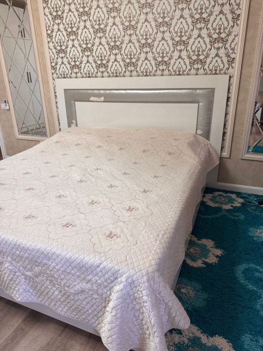 Продам шикарную кровать