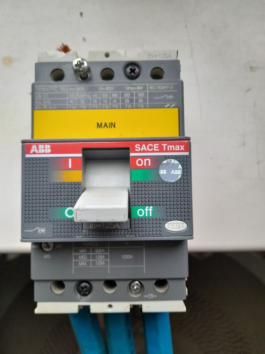 выключатель силовые ABB SACE Tmax
