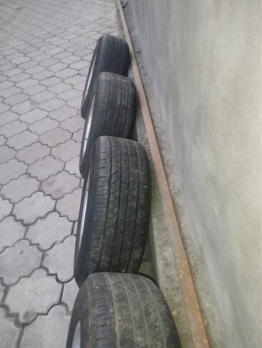Продам диски с резиной