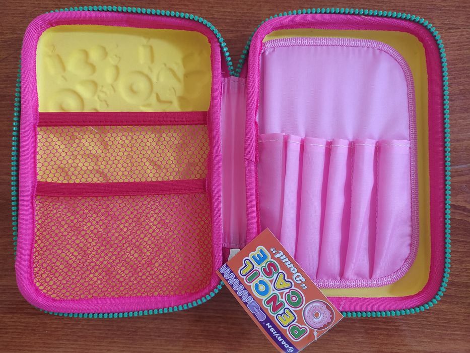 Продам новый школьный пенал