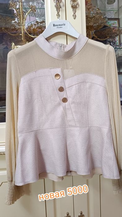 Женскую одежду продам