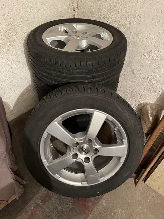 Джанти с гуми свалени от Audi A3 2010г.