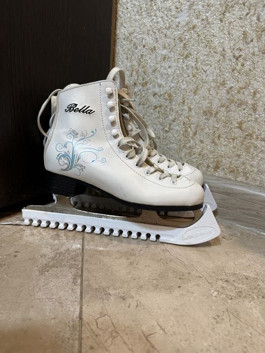 Продам коньки