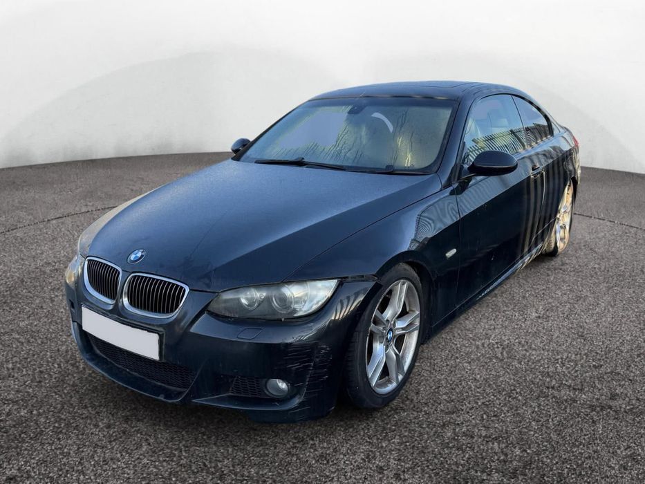 Dezmembrez BMW 335d E92 Bi-turbo 286cp,M Pack,Navi,Hi-Fi,Keyless,trapa