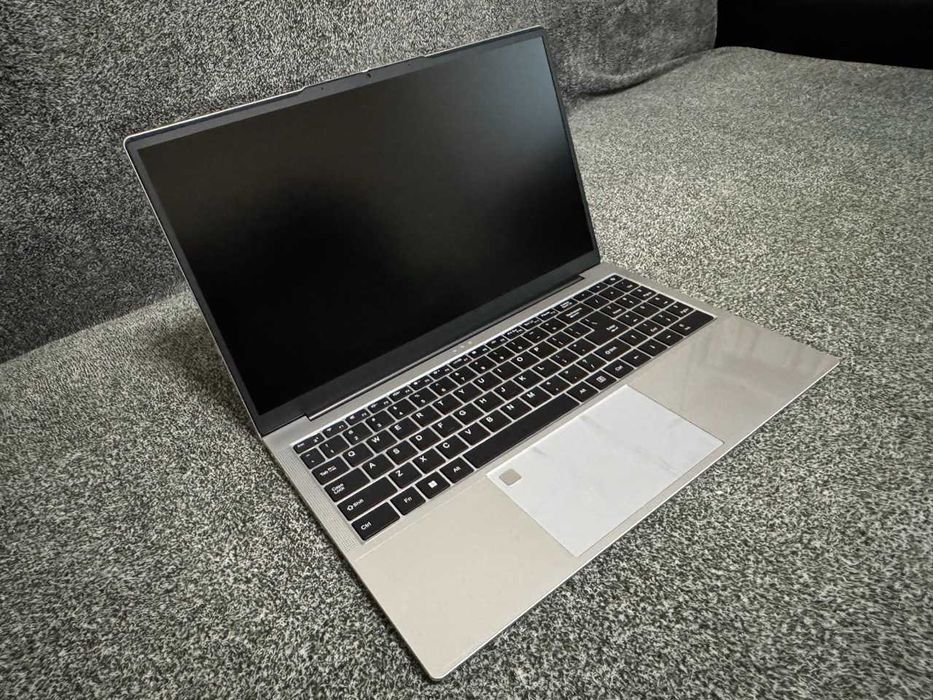 Laptop 15.6'' / Niakun DH01 / i3 16+512 / White / NOU