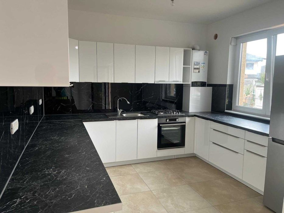 Casă de Închiriat pe parter