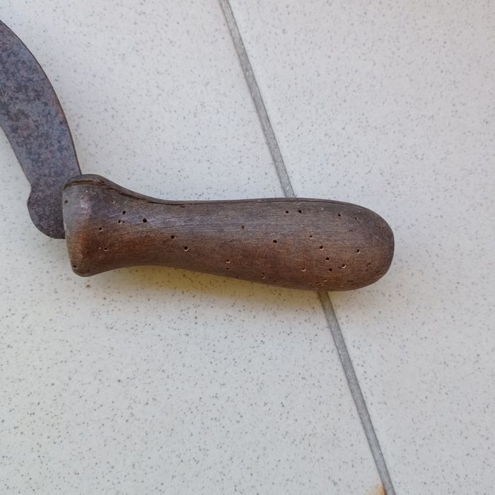 Старинни жетварски сърпове