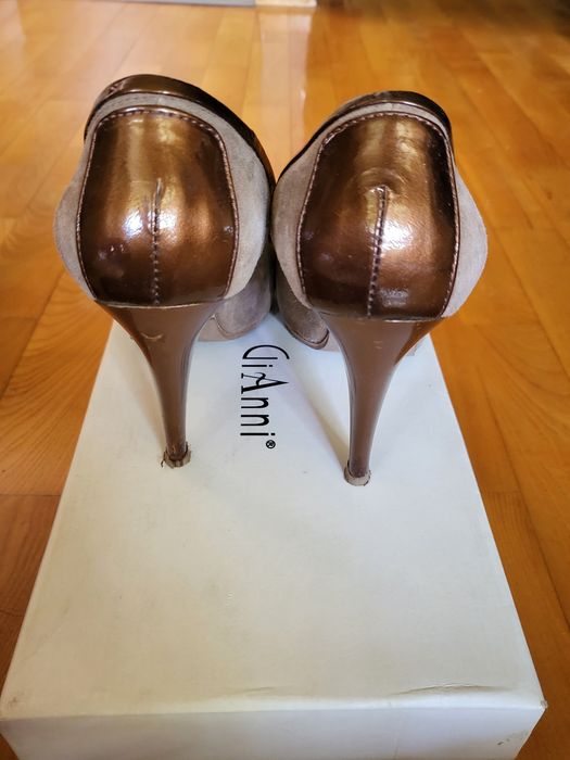 Дамски обувки номер 38 Gianni