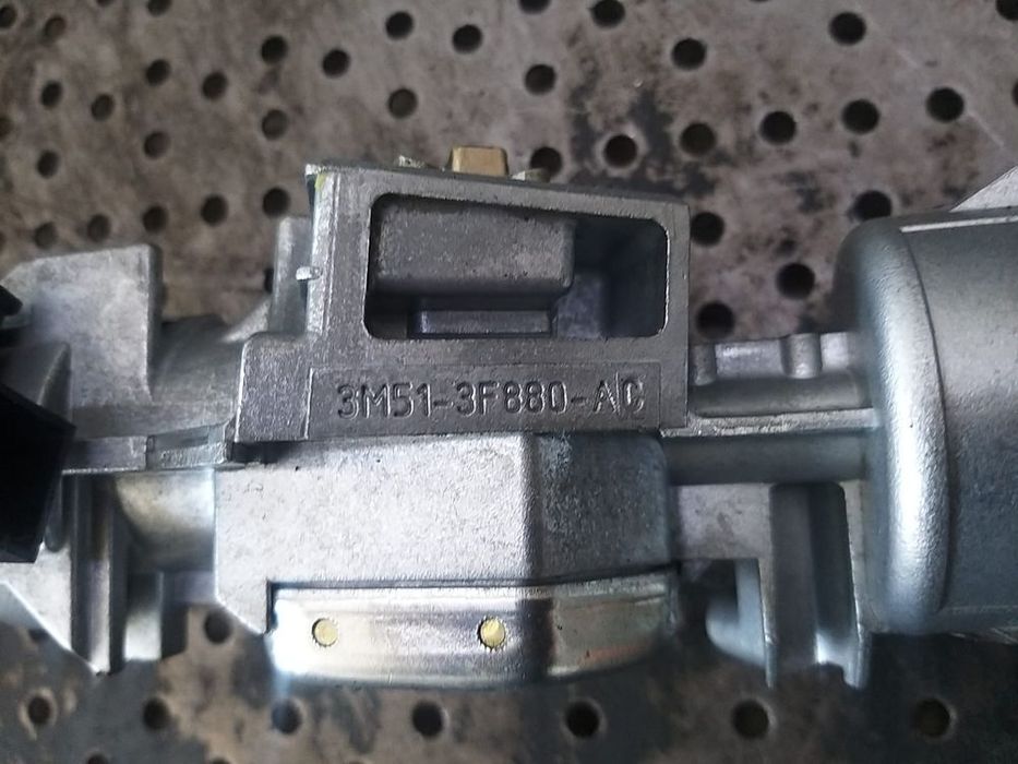 Contact auto cu cheie ford focus 2 3m513f880ac