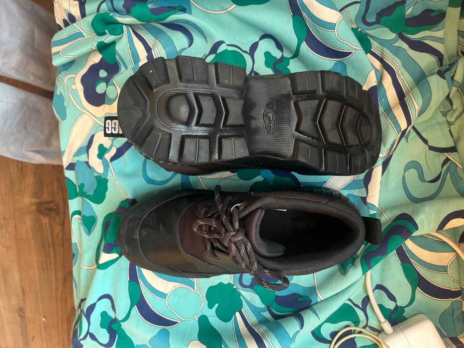 Непромокаеми унисекс обувки UGGS