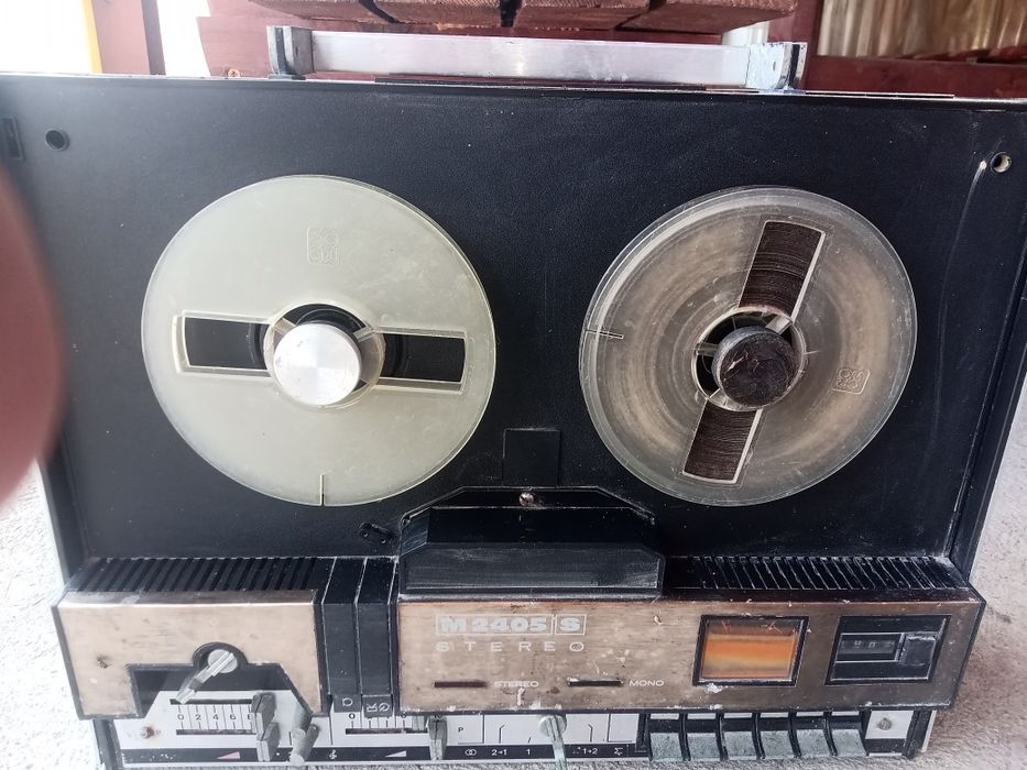 Усилвател, радио,грамофон,CD плейър, магнетофон, видео VHS