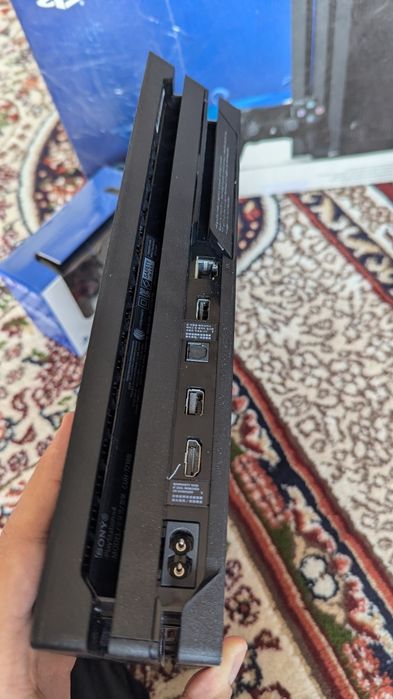 Playstation 4 Pro 1tb+2 ta yangi joystick+450 ta uyin