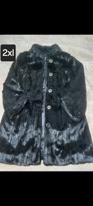 Продам куртки  листайте фото