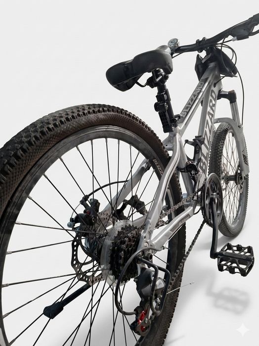 ПРОДАМ Горный велосипед Blizzard БУ