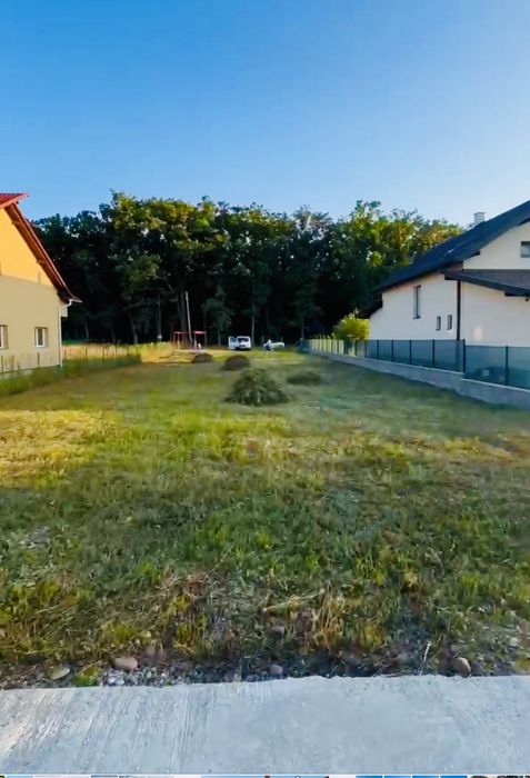 VAND TEREN CASA- Zona Padurea Mociar