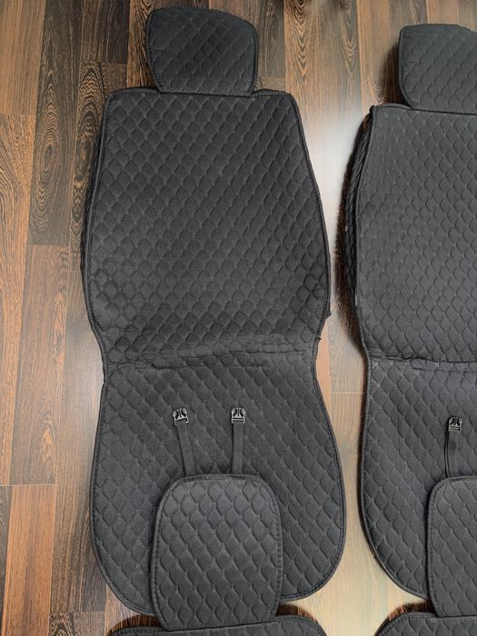 Универсальный чехол(почти новый)