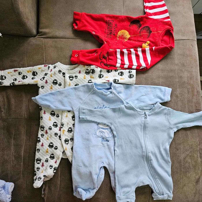 Лот бебешки дрехи 0-3м + ПОДАРЪК