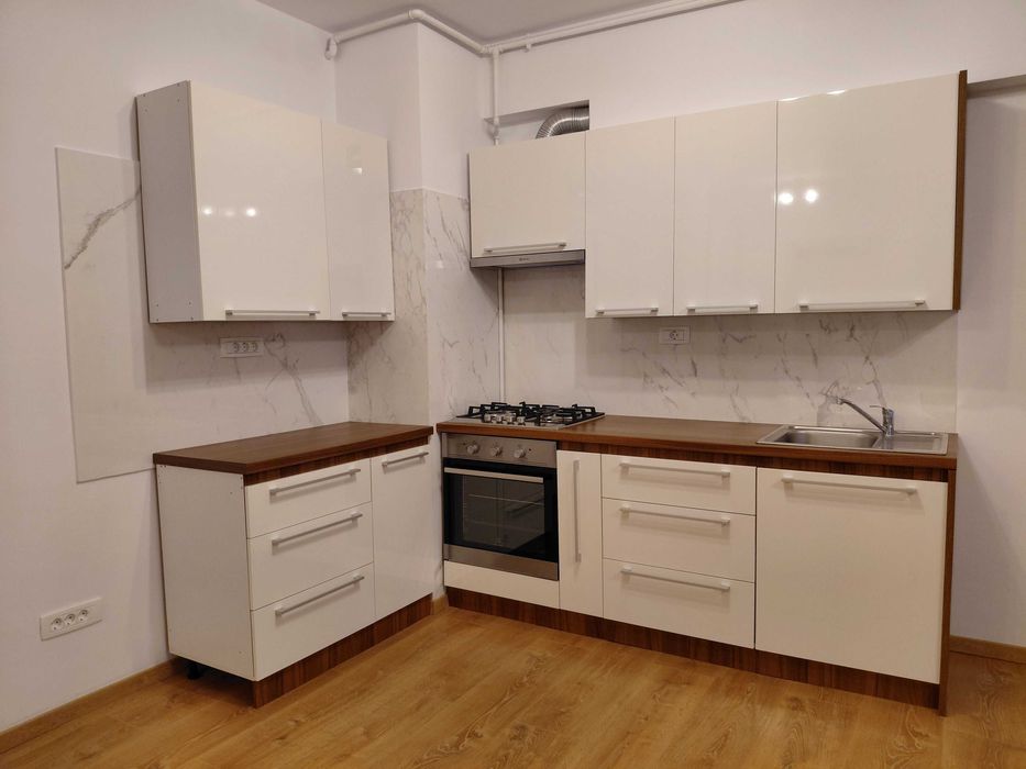 Proprietar: Vand Apartament 2 camere, 48 mp, balcon mare, posibilitate de parcare subterană, boxa – Calea Torontalului (Campeador, lângă Vox)