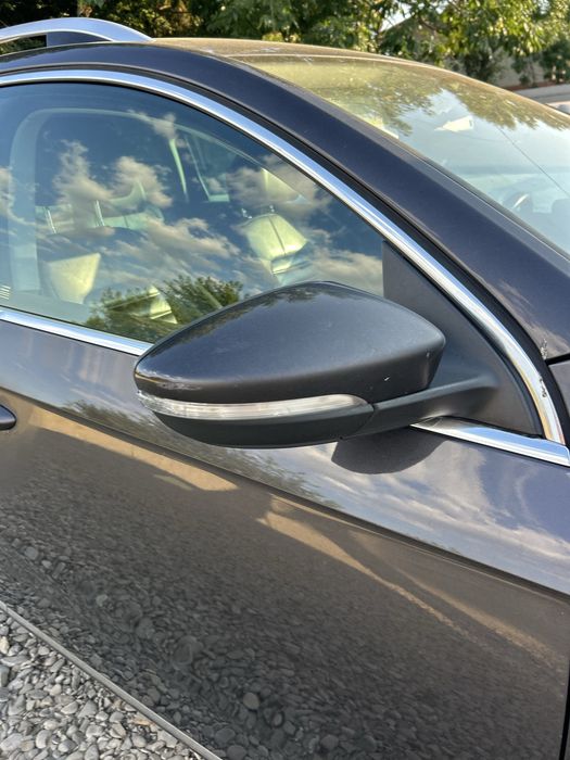 Oglindă dreapta electrică cu lumină ambientală Volkswagen Passat B7