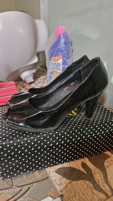 Туфли 37 размер б/у 4000 тг