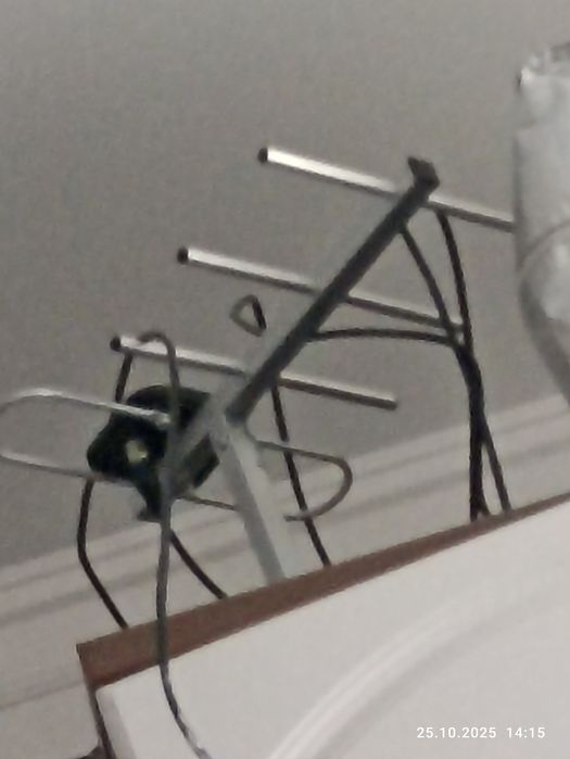 Продаю антену для телевизора