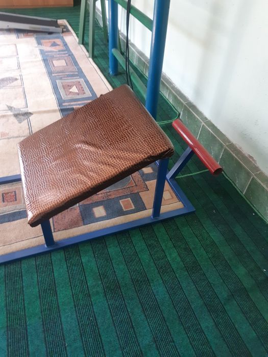 Спортивные снаряды.