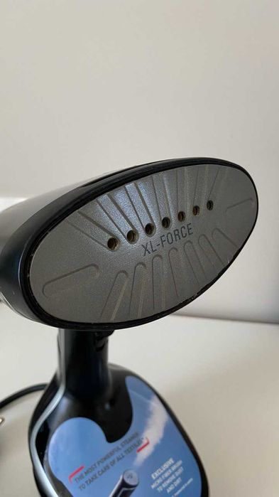 Отпариватель Tefal Access Steam Force