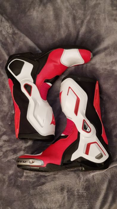 Dainese Torque 3 Out - cizme moto Negru/Alb/Roșu