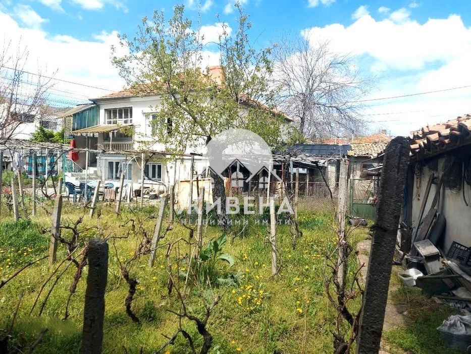 Къща в кв. Повеляново, гр.Девня, площ 100 кв.м
