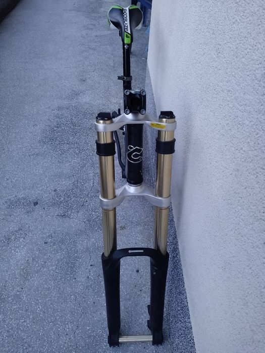 Продавам рамка Cross T-rex