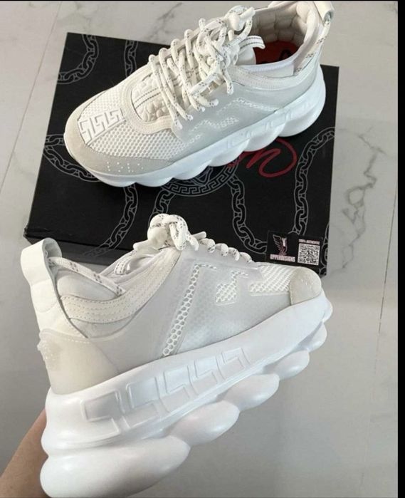 Versace Chain Reaction