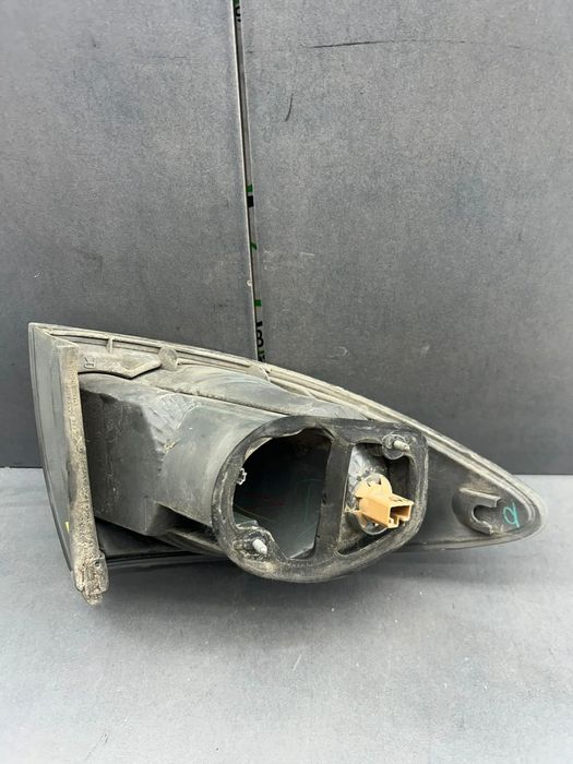 Lampa / Tripla stop dreapta pe aripa 22061974 Mazda 6 2002