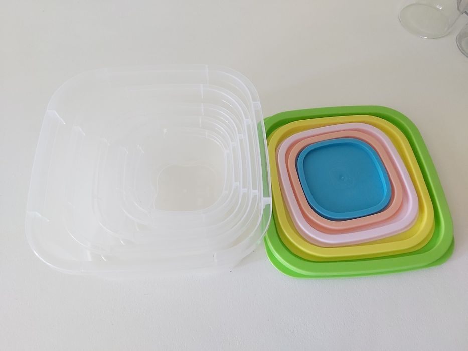 Пластиковые контейнеры