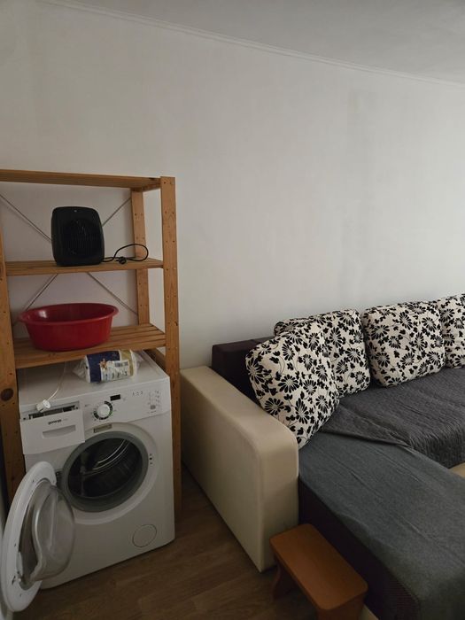Închiriez garsoniera lângă Piața Astra
