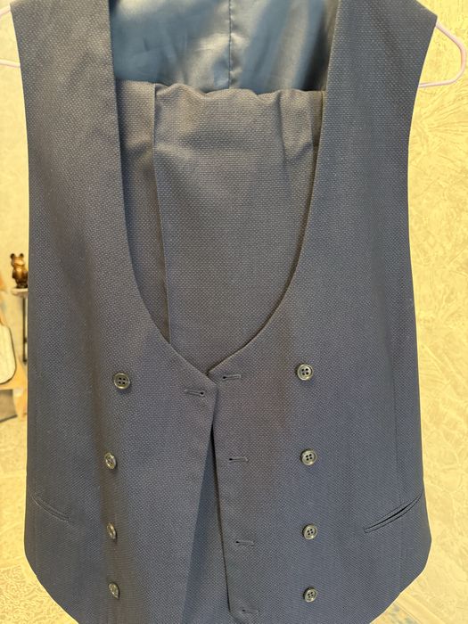 Мужской костюм тройка