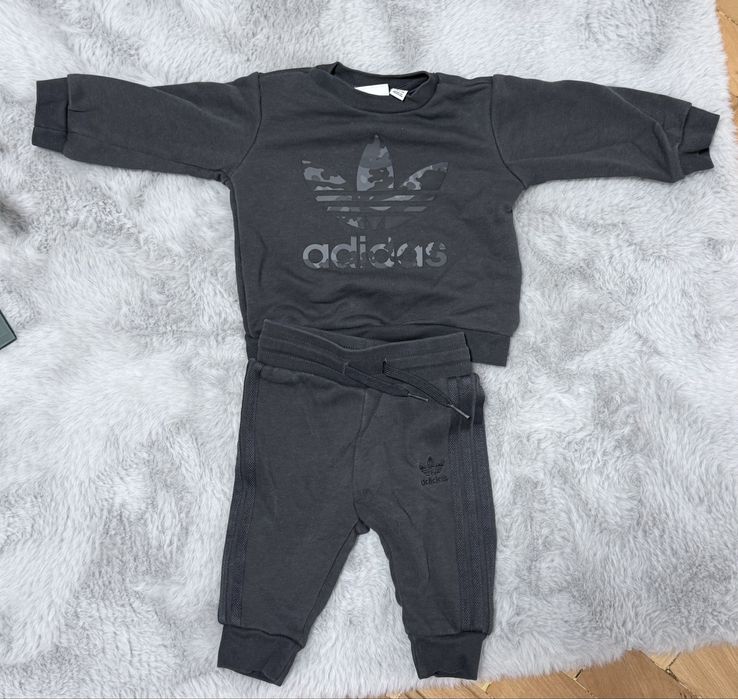 Бебешки комплект Adidas