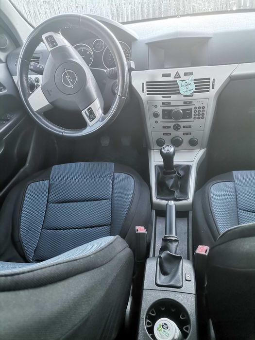 Opel astra h 1.7 cdti 2009 break model facelift.