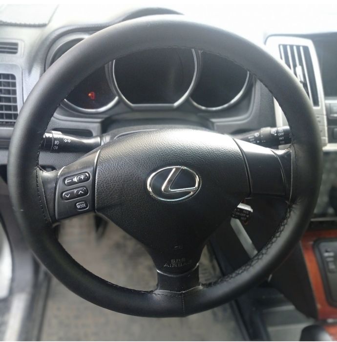 Оплетка на руль с ручным швом