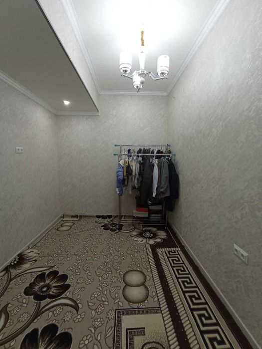 2 хонали квартира сотилади.