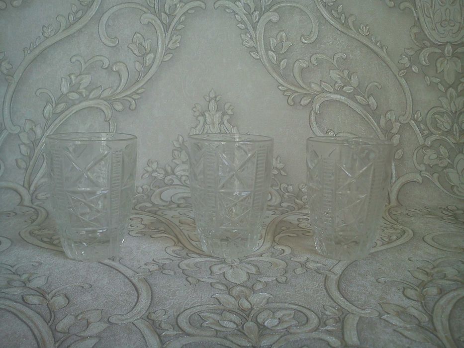 Рюмки : 2 набора