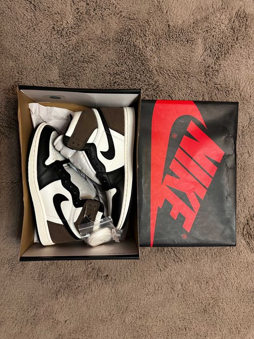 Nike Air Jordan 1 Dark Mocha Sneakers Autentici