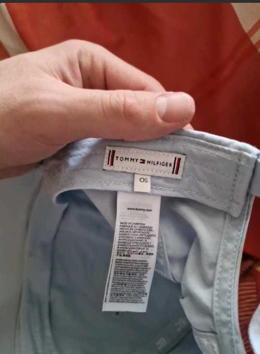 Оригинална шапка Tommy Hilfiger