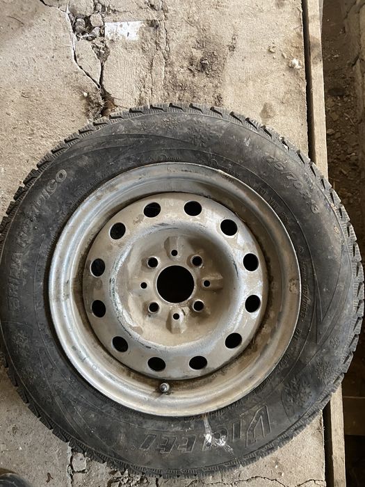 Продам колеса,можно на запаску