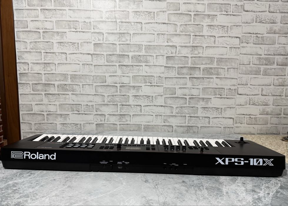 Продаю синтезатор Roland XPS-10X — состояние нового инструмента